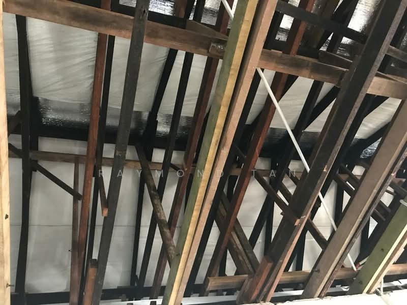 Bungalow for Sale in Seksyen 3 (Petaling Jaya) - Raymond Tan - Roof - PropertyGuru.com.my