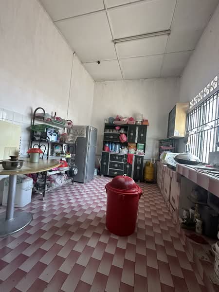 1-storey Terraced House for Sale in Seremban (Negeri Sembilan) - Nicky Chua - Kitchen - PropertyGuru.com.my