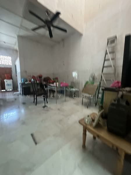 1-storey Terraced House for Sale in Seremban (Negeri Sembilan) - Nicky Chua - Living Room - PropertyGuru.com.my