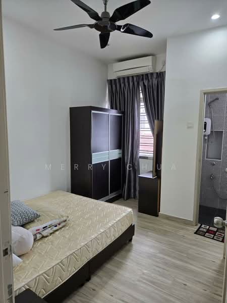 Taman Desa Tebrau Double Storey untuk Untuk Disewa - RM 3,000 /bulan, Apr 2026 - Bedroom - PropertyGuru.com.my