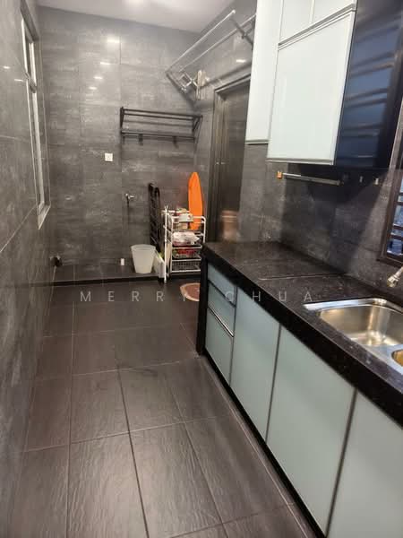 Taman Desa Tebrau Double Storey untuk Untuk Disewa - RM 3,000 /bulan, Apr 2026 - Kitchen - PropertyGuru.com.my