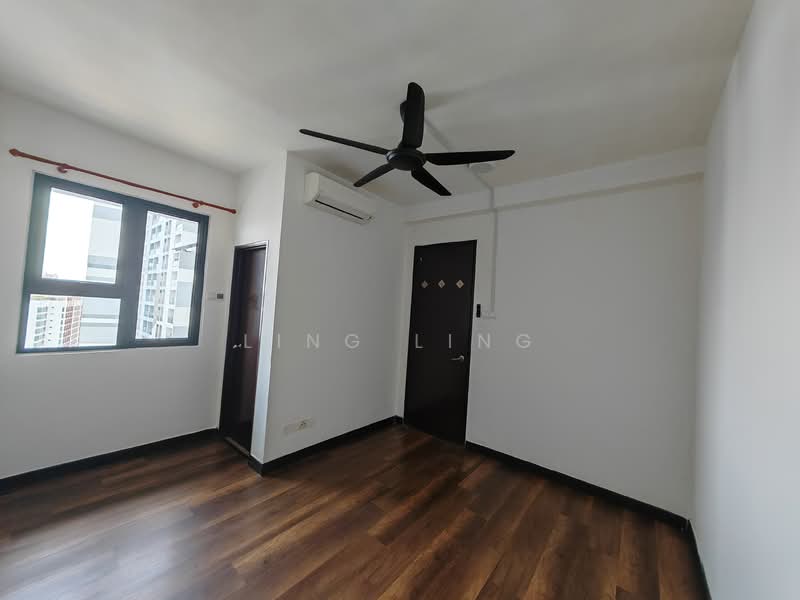 Service Residence for Rent at Symphony Tower (Menara Simfoni) - Ling Ling - Master bedroom - PropertyGuru.com.my