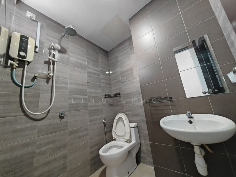 Service Residence for Rent at Symphony Tower (Menara Simfoni) - Ling Ling - Bathroom - PropertyGuru.com.my