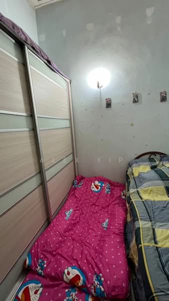 1-storey Terraced House for Sale in Taman Puchong Perdana (Puchong) - Alex Yip - Bedroom - PropertyGuru.com.my