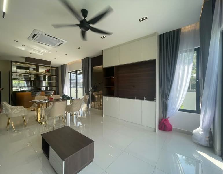 2-storey Terraced House for Rent in Bandar Tropicana Aman (Telok Panglima Garang) - Zi Ying Lee - Living Room - PropertyGuru.com.my