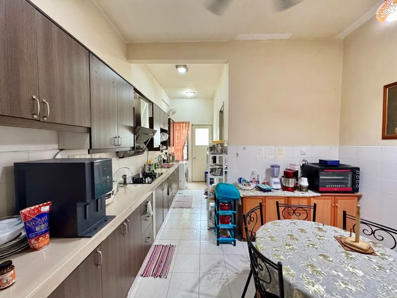 Alam Impian untuk Untuk Dijual - RM 780,000, Apr 2026 - Kitchen - PropertyGuru.com.my