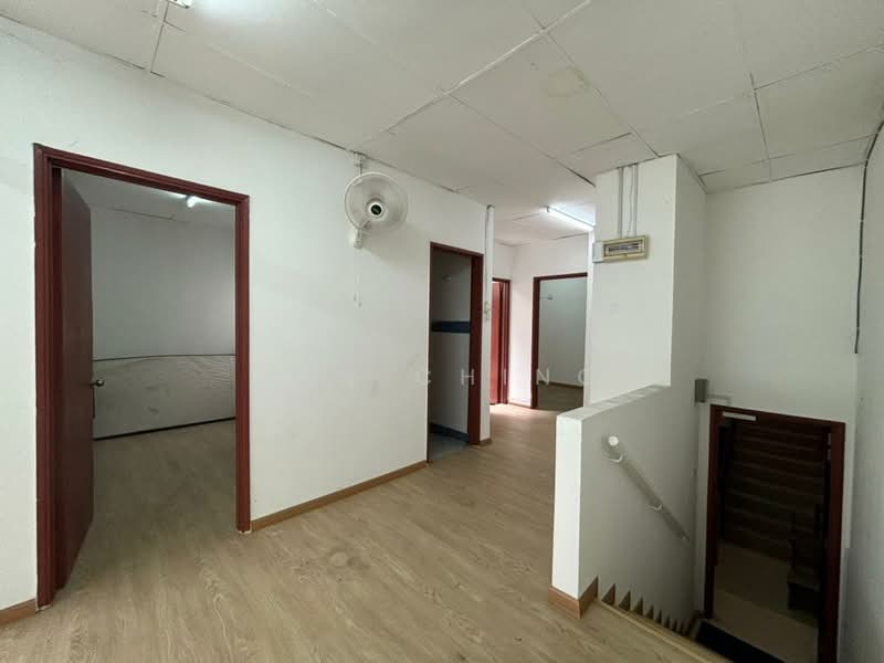 Office for Rent in Desa Aman Puri (Kepong) - Yen Ching - Interior - PropertyGuru.com.my