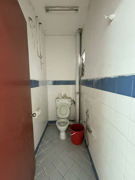 Office for Rent in Desa Aman Puri (Kepong) - Yen Ching - Bathroom - PropertyGuru.com.my