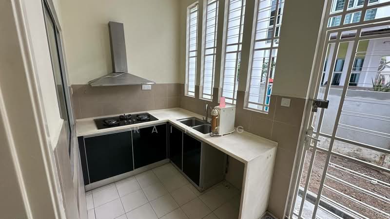Semi-Detached House for Rent in Masai (Johor) - Rain Ng - Kitchen - PropertyGuru.com.my