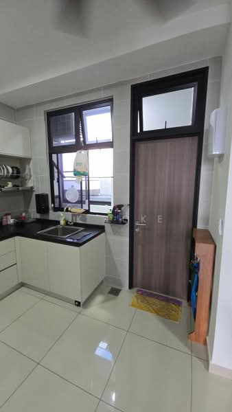 Service Residence for Sale at Twin Tower Residence - ZK Loke - Kitchen - PropertyGuru.com.my