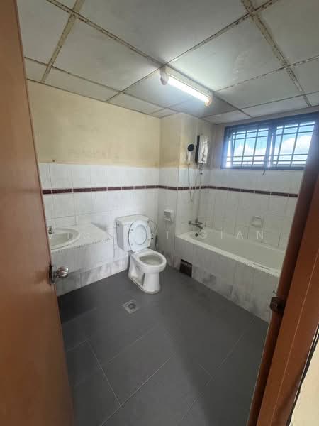 Seri Mutiara Apartment untuk Untuk Disewa - RM 1,300 /bulan, Apr 2026 - Bathroom - PropertyGuru.com.my