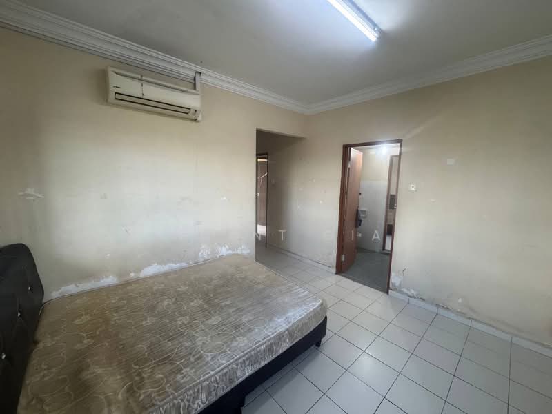 Seri Mutiara Apartment untuk Untuk Disewa - RM 1,300 /bulan, Apr 2026 - Bedroom - PropertyGuru.com.my