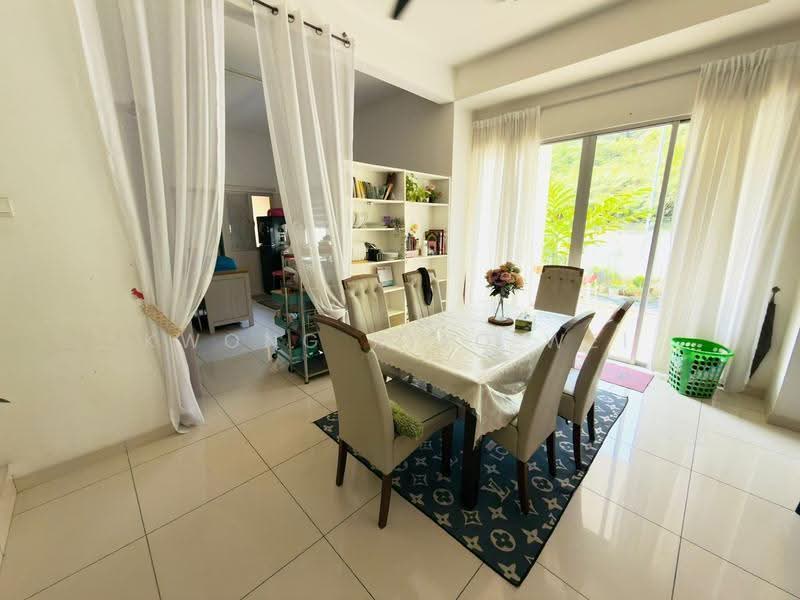 Rumah Teres 2-Tingkat untuk Dijual di Bandar Tasik Puteri (Rawang) - Kwong Xiao Wei - Dining Room - PropertyGuru.com.my