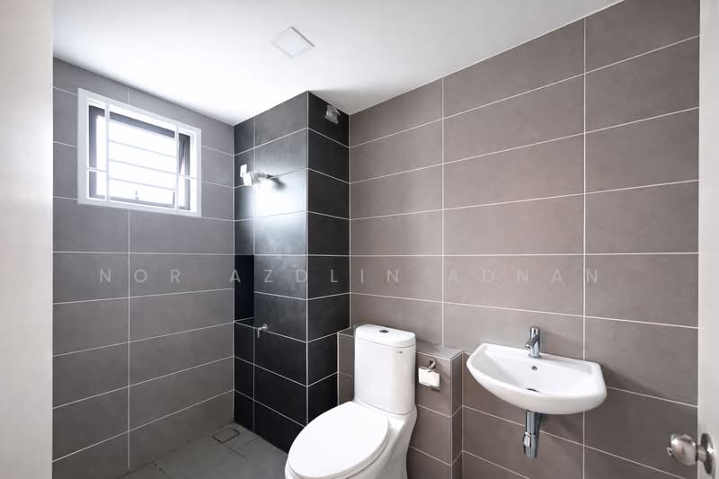 Rumah Teres 2 Tingkat untuk Dijual di Alam Sari (Bangi) - Nor Azdlin Adnan - Bathroom - PropertyGuru.com.my