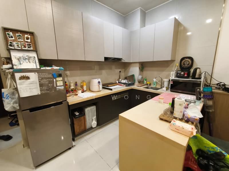 Condominium for Rent at Amberside @ Country Garden Danga Bay - Ray Wong - Kitchen - PropertyGuru.com.my