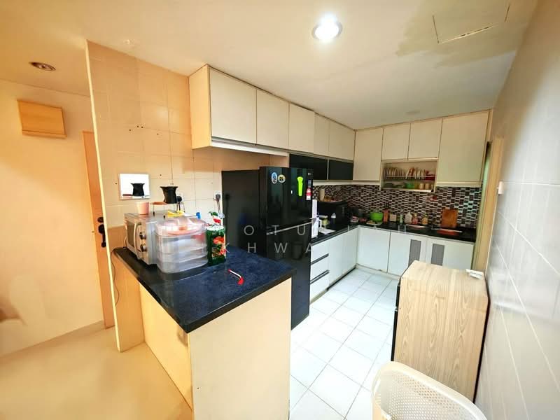 Condominium for Sale at Tiara Duta - Gudrotullah Ikhwan - Kitchen - PropertyGuru.com.my