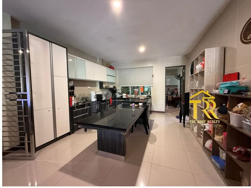Semi-Detached House for Sale in Kuching (Sarawak) - Alfred Chua - Kitchen - PropertyGuru.com.my