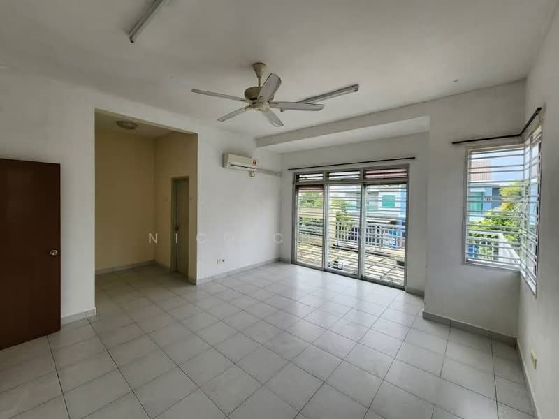 2-storey Terraced House for Sale in Johor Bahru (Johor) - Nico Chong - Living Room - PropertyGuru.com.my