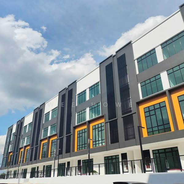 Shop for Rent in Permas Jaya (Johor Bahru) - Wee Howe - Exterior - PropertyGuru.com.my