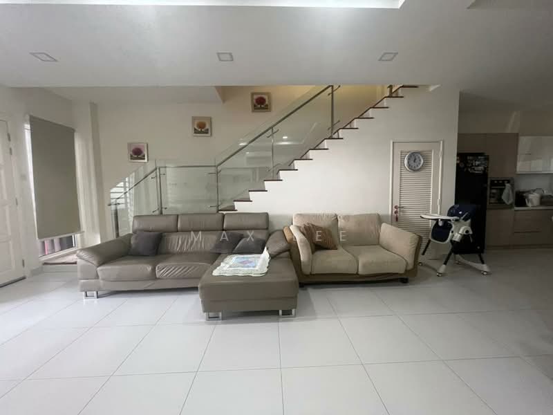 3-storey Terraced House for Sale in Bandar Mahkota Cheras (Cheras) - Max Lee - Living Room - PropertyGuru.com.my