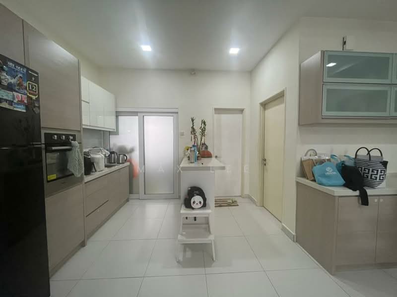 3-storey Terraced House for Sale in Bandar Mahkota Cheras (Cheras) - Max Lee - Kitchen - PropertyGuru.com.my