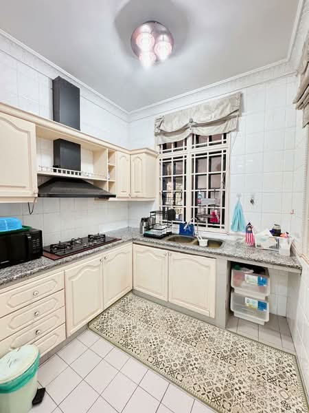 Bungalow for Sale in Taman Nong Chik (Johor Bahru) - Hanif Najmi - Kitchen - PropertyGuru.com.my