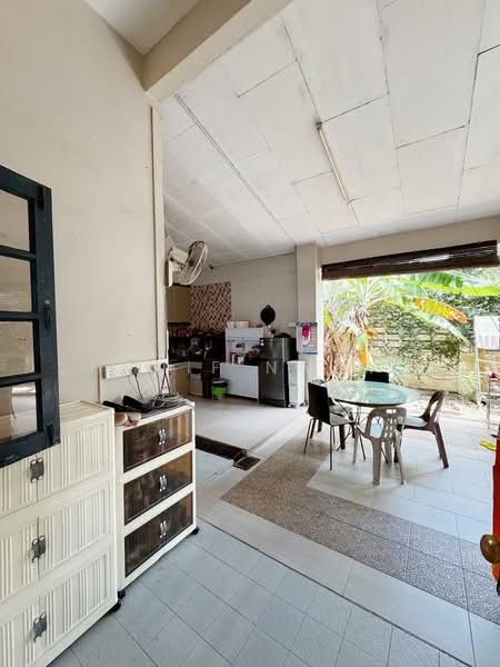 Bungalow for Sale in Taman Nong Chik (Johor Bahru) - Hanif Najmi - Kitchen - PropertyGuru.com.my