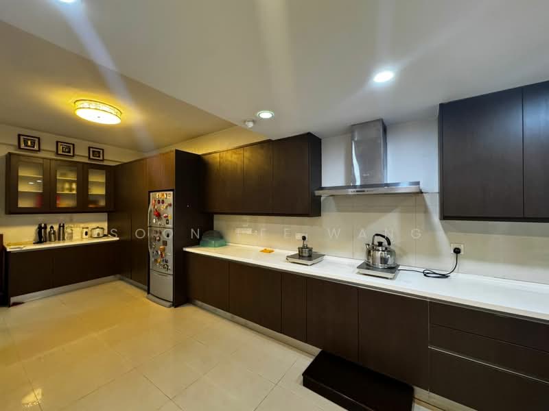2.5-storey Terraced House for Sale in Bandar Utama 11 (Bandar Utama) - Soon Lee Wang - Kitchen - PropertyGuru.com.my