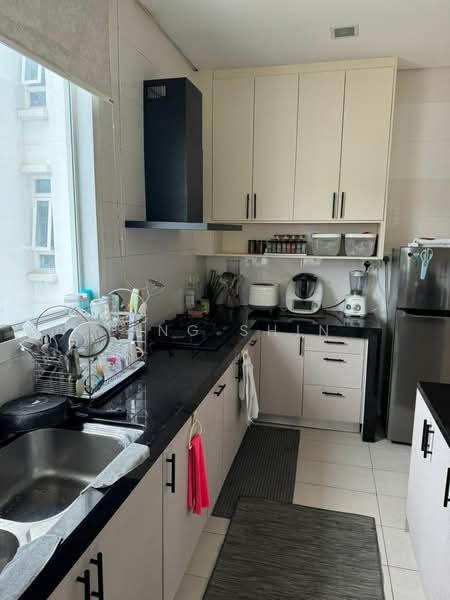 Condominium for Sale at Kiara 9 Residency - Ping Shin - Kitchen - PropertyGuru.com.my