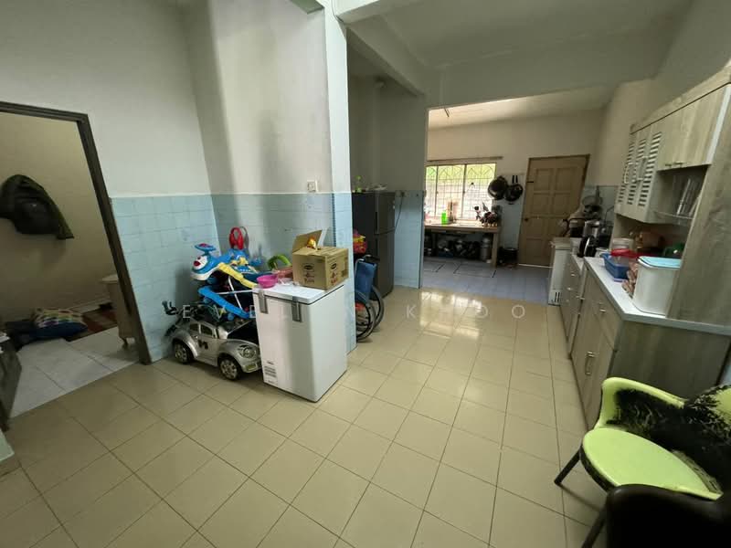New Green Park Rawang untuk Untuk Dijual - RM 400,000, Apr 2026 - Kitchen - PropertyGuru.com.my