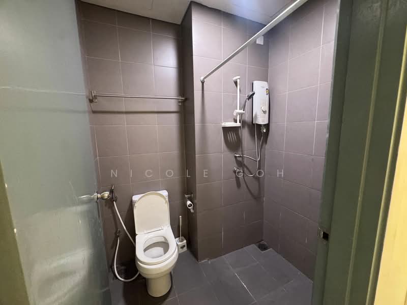 Mercu Summer Suites untuk Untuk Disewa - RM 2,300 /bulan, Apr 2026 - Bathroom - PropertyGuru.com.my