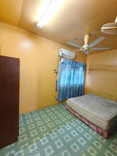 Taman Damai Jaya untuk Untuk Disewa - RM 1,300 /bulan, Apr 2026 - Bedroom - PropertyGuru.com.my