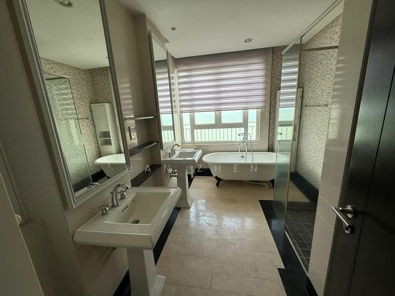 Kondominium untuk Disewa di Quayside Condominium - Han Zhen - Bathroom - PropertyGuru.com.my