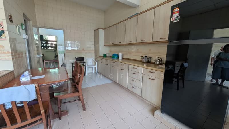 Taman Desa untuk Untuk Dijual - RM 1,350,000, Apr 2026 - Kitchen - PropertyGuru.com.my