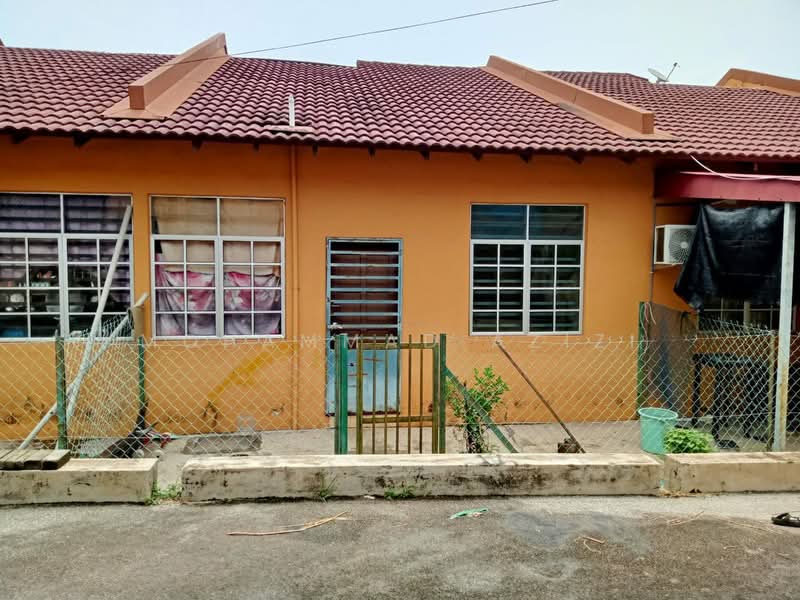 Terraced House for Sale in Sungai Karang (Pahang) - Mohammad Azizi - Exterior - PropertyGuru.com.my
