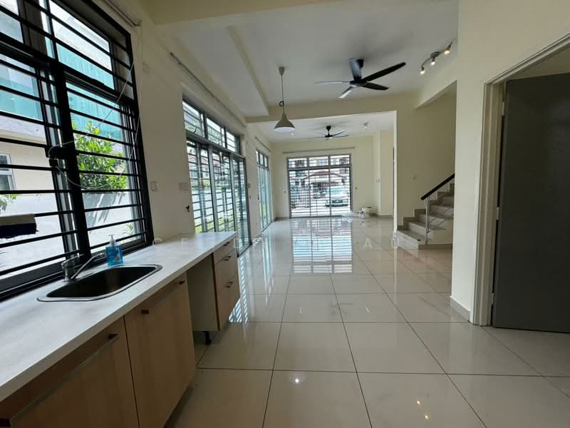 Cluster House for Sale in Ulu Tiram (Johor) - Cendy Chau - Living Room - PropertyGuru.com.my
