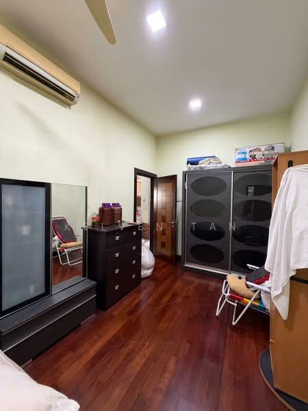 Rumah Teres untuk Dijual di Batu Caves (Selangor) - Kelven Tan - Bedroom - PropertyGuru.com.my