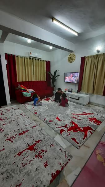 Rumah Teres untuk Dijual di Batu Caves (Selangor) - Kelven Tan - Living Room - PropertyGuru.com.my