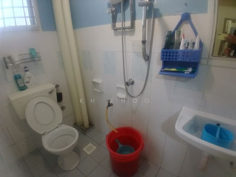 Apartment for Sale at Fairville - KH Khoo - Bathroom - PropertyGuru.com.my