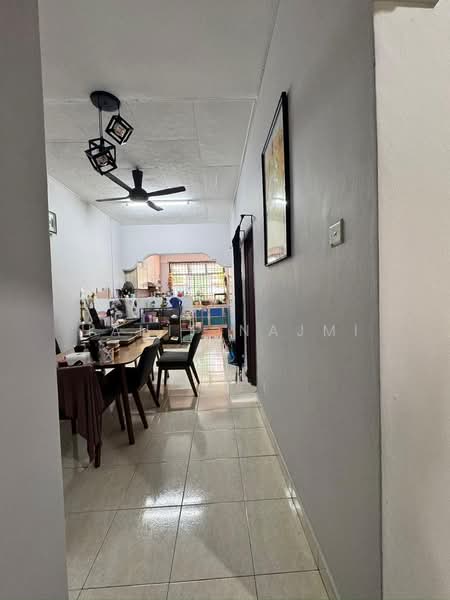Taman Kempas Indah untuk Untuk Dijual - RM 560,000, Apr 2026 - Dining Room - PropertyGuru.com.my