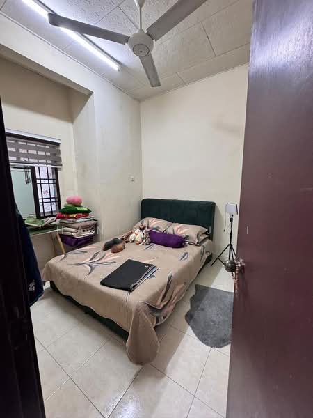 Taman Kempas Indah untuk Untuk Dijual - RM 560,000, Apr 2026 - Bedroom - PropertyGuru.com.my