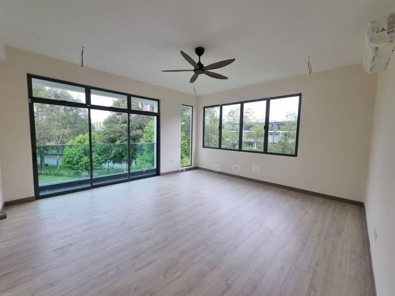 3-storey Terraced House for Sale in Bandar Nusaputra (Puchong) - Evan Goh - Living Room - PropertyGuru.com.my