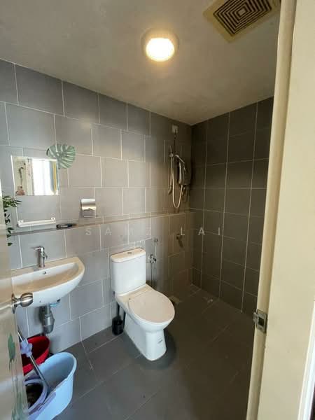 Service Residence for Rent at Flexis @ One South - Samz Lai - Bathroom - PropertyGuru.com.my