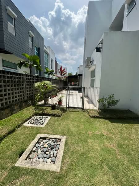 Noble Park Grand Pool Villas East Ledang untuk Untuk Disewa - RM 15,000 /bulan, Apr 2026 - PropertyGuru.com.my