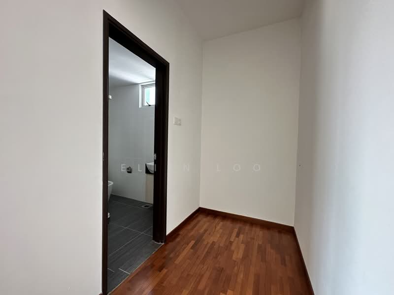 Service Residence for Sale at Molek Pulai - Eliin Loo - Corridor - PropertyGuru.com.my