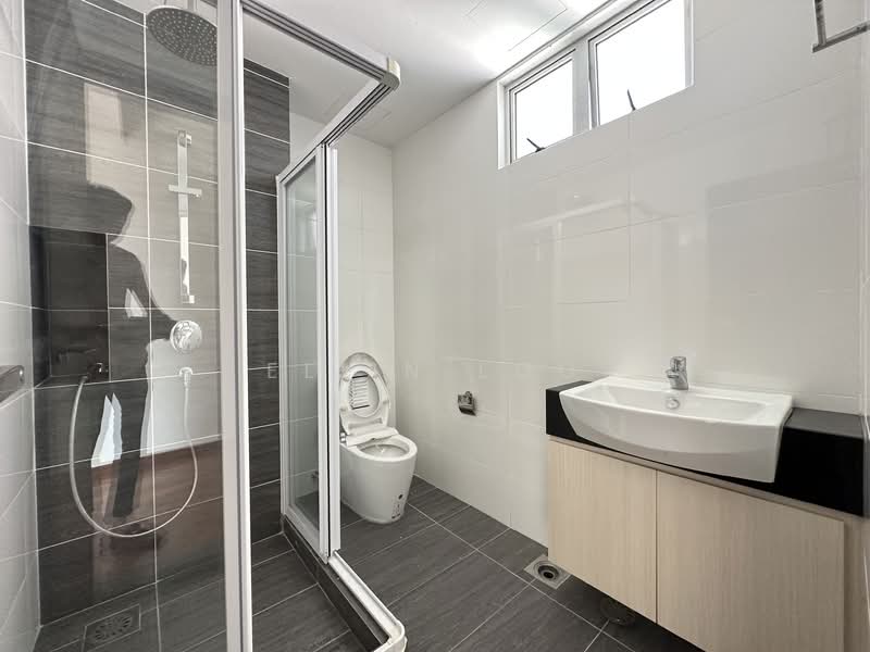 Service Residence for Sale at Molek Pulai - Eliin Loo - Bathroom - PropertyGuru.com.my