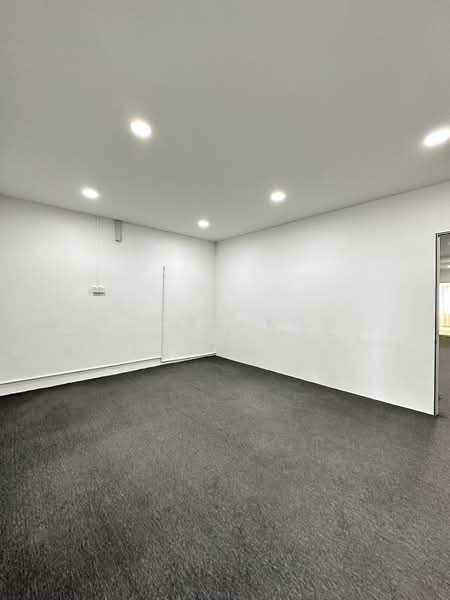 Office for Rent in Taman Bukit Piatu Mutiara (Bukit Baru) - Edwin Koh Hock Yong - Interior - PropertyGuru.com.my