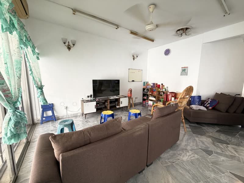 2-storey Terraced House for Sale in Bandar Utama (Selangor) - Soon Lee Wang - Living Room - PropertyGuru.com.my