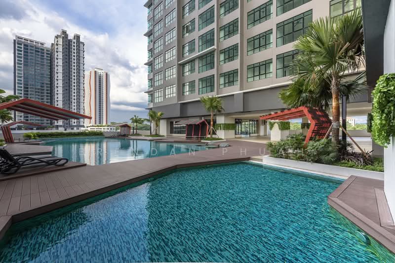 Service Residence for Sale at Conezion Residences - Brendan Phuah - Pool - PropertyGuru.com.my