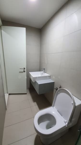 Servis Apartment untuk Disewa di Sfera Residency - Gary Lai - Bathroom - PropertyGuru.com.my
